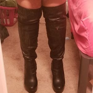 Bamboo high heeled boots